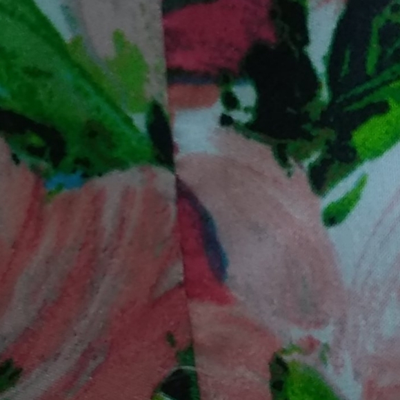 Dress multicolor floral printed dress size 20 Host pick October. - Picture 10 of 10